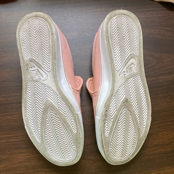 NIKE Woman’s Nike Court Royale AC SLP - Picture 4 of 5